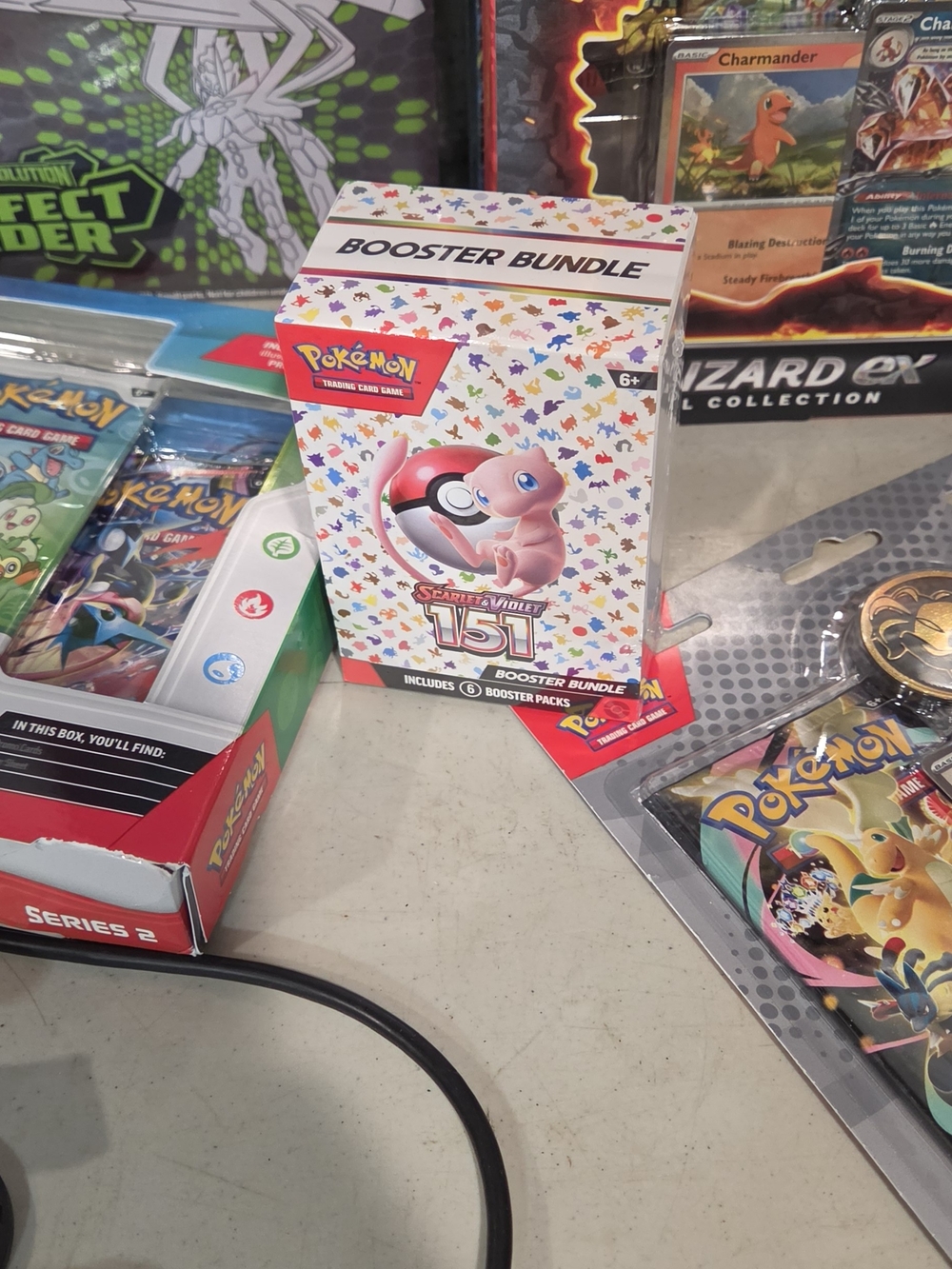 Pokemon Booster Bundle 151 - Pink Mew Collectible Pack